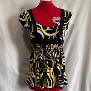 XOXO Women's Black and Yellow Patterned Blouse